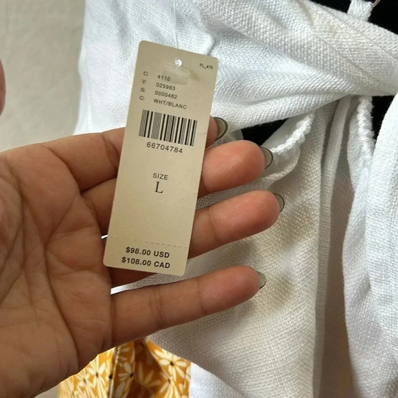 Anthropologie white top - Picture 2 of 7